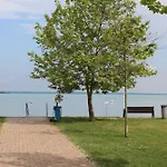 Apartamento Ezüstfenyő Balatonalmádi
