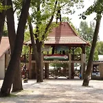 Ezüstfenyő Apartamento Balatonalmádi