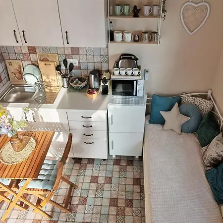 Ezuestfenyo Vendeghaz