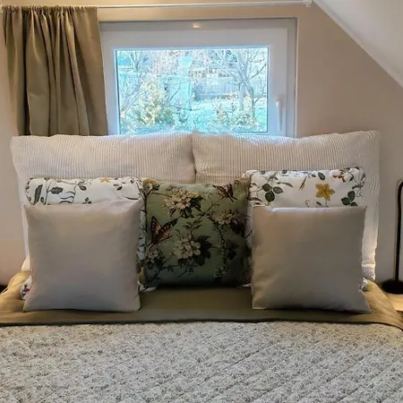 Ezuestfenyo Vendeghaz Apartment