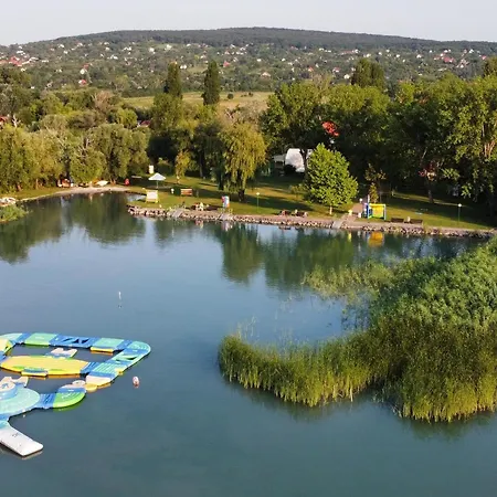 Ezuestfenyo Vendeghaz Balatonalmadi