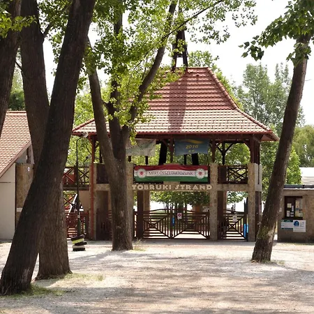 Ezuestfenyo Vendeghaz Homestay Balatonalmadi