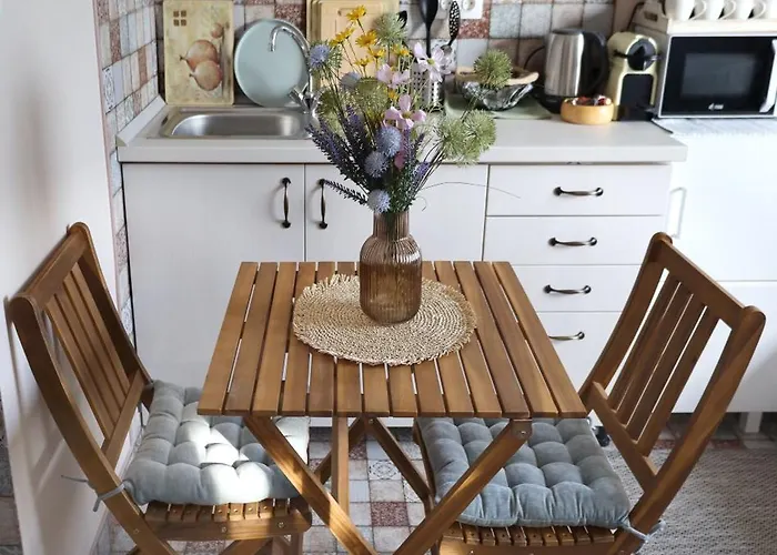 Ezuestfenyo Vendeghaz Balatonalmádi